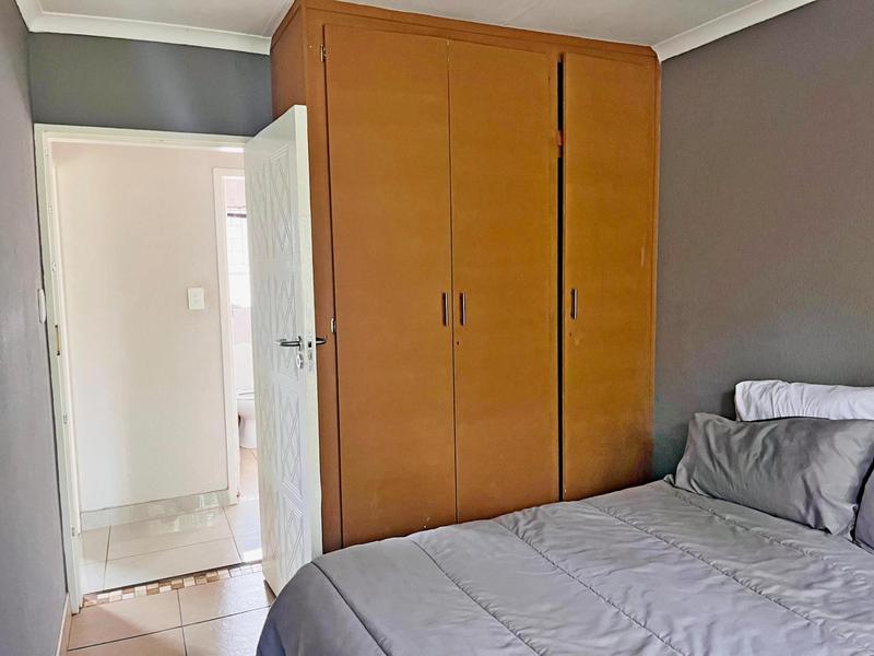 2 Bedroom Property for Sale in Van Riebeeck Park Gauteng