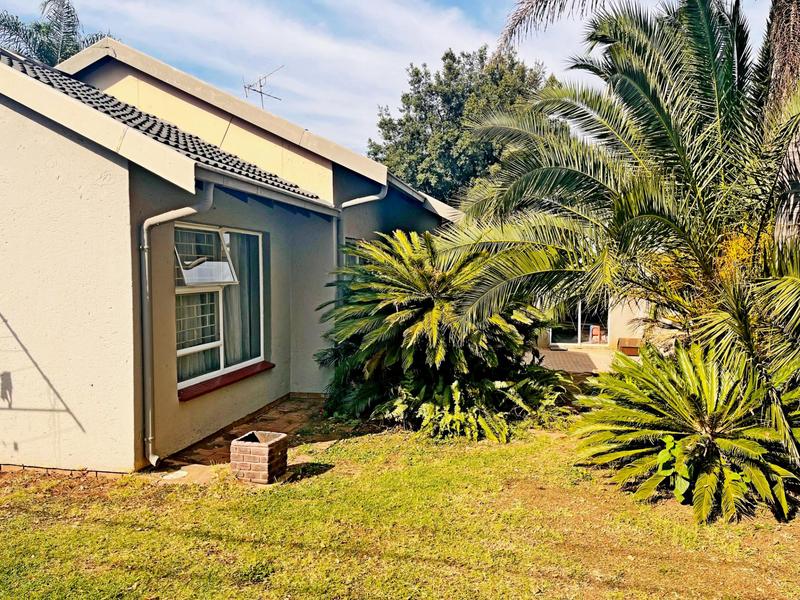 2 Bedroom Property for Sale in Van Riebeeck Park Gauteng