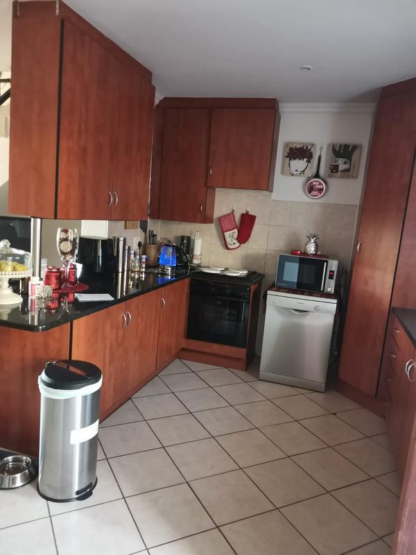 2 Bedroom Property for Sale in Annlin Gauteng