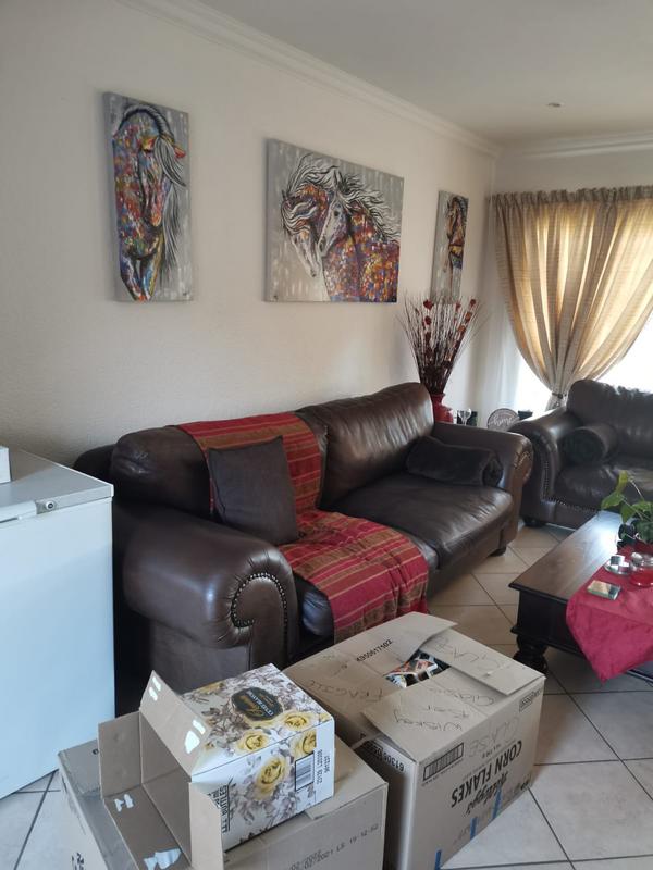 2 Bedroom Property for Sale in Annlin Gauteng