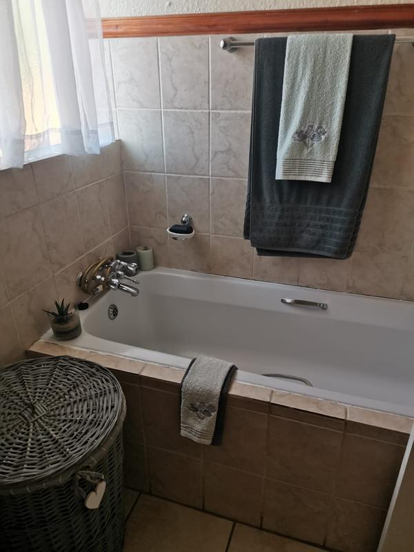 2 Bedroom Property for Sale in Annlin Gauteng