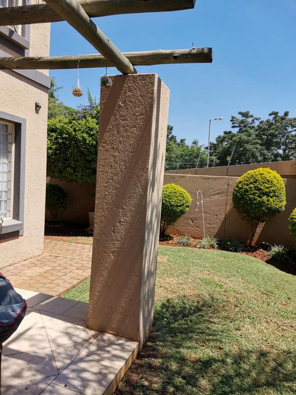 2 Bedroom Property for Sale in Annlin Gauteng