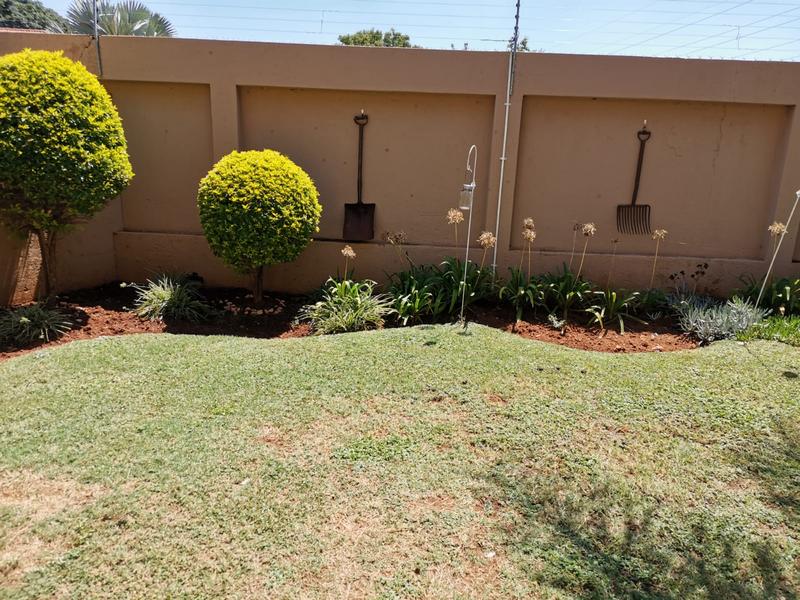 2 Bedroom Property for Sale in Annlin Gauteng