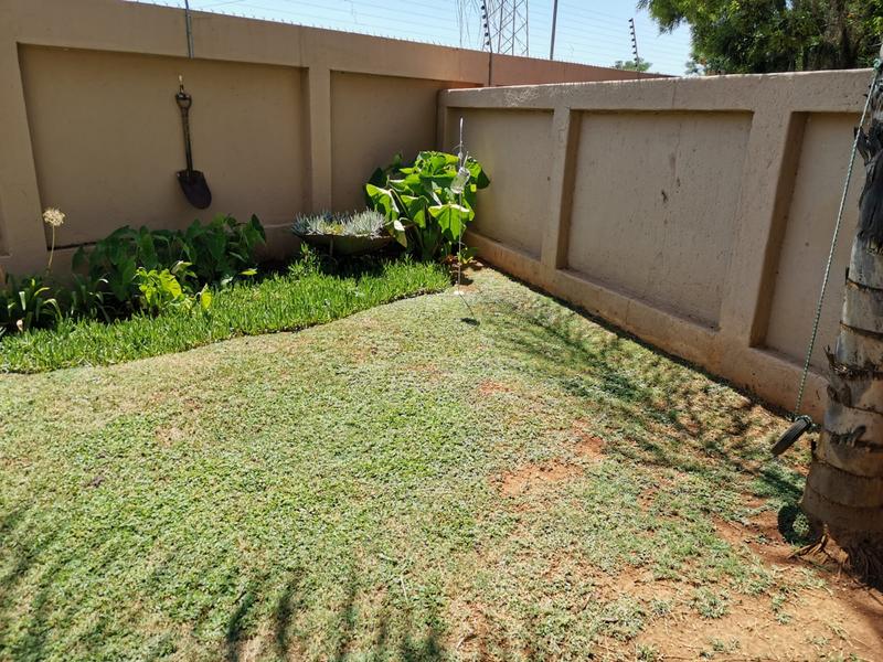 2 Bedroom Property for Sale in Annlin Gauteng