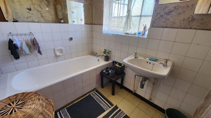 To Let 3 Bedroom Property for Rent in Hillshaven Gauteng