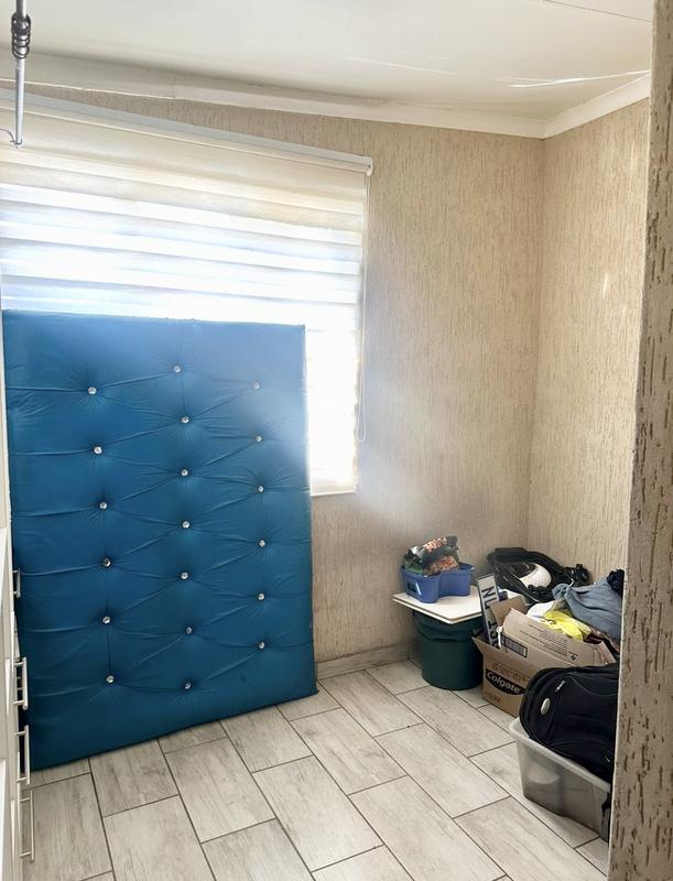 To Let 1 Bedroom Property for Rent in Kensington Gauteng