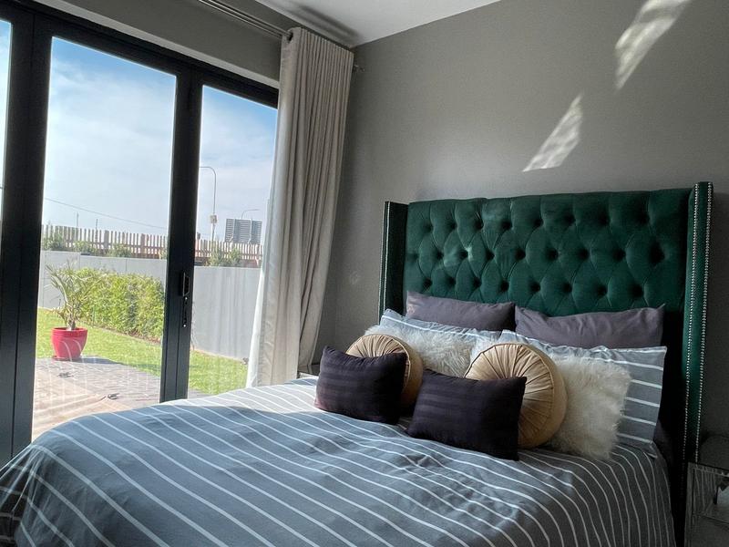 4 Bedroom Property for Sale in Midstream Ridge Gauteng