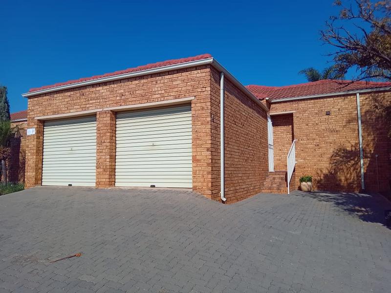 4 Bedroom Property for Sale in Amorosa Gauteng