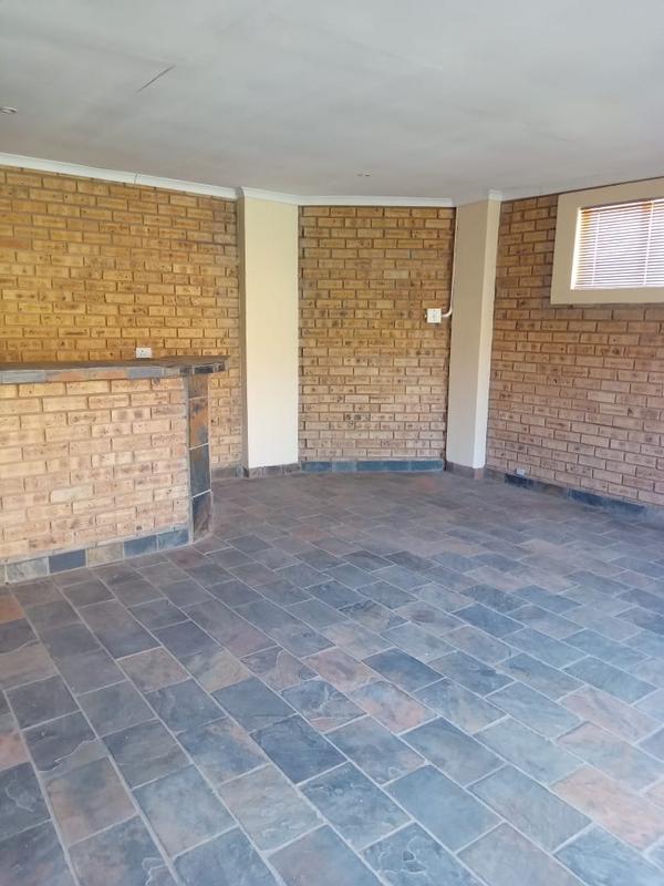 4 Bedroom Property for Sale in Amorosa Gauteng