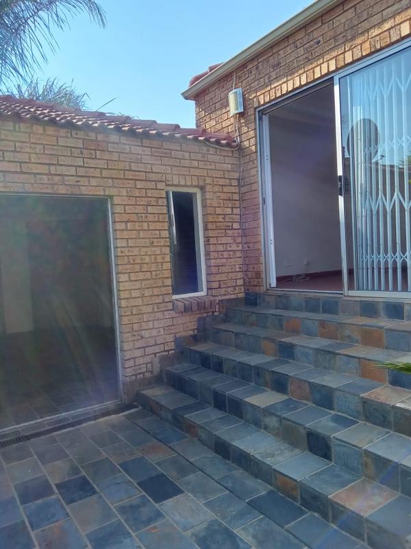 4 Bedroom Property for Sale in Amorosa Gauteng