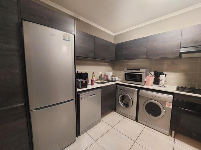 1 Bedroom Property for Sale in Olivedale Gauteng