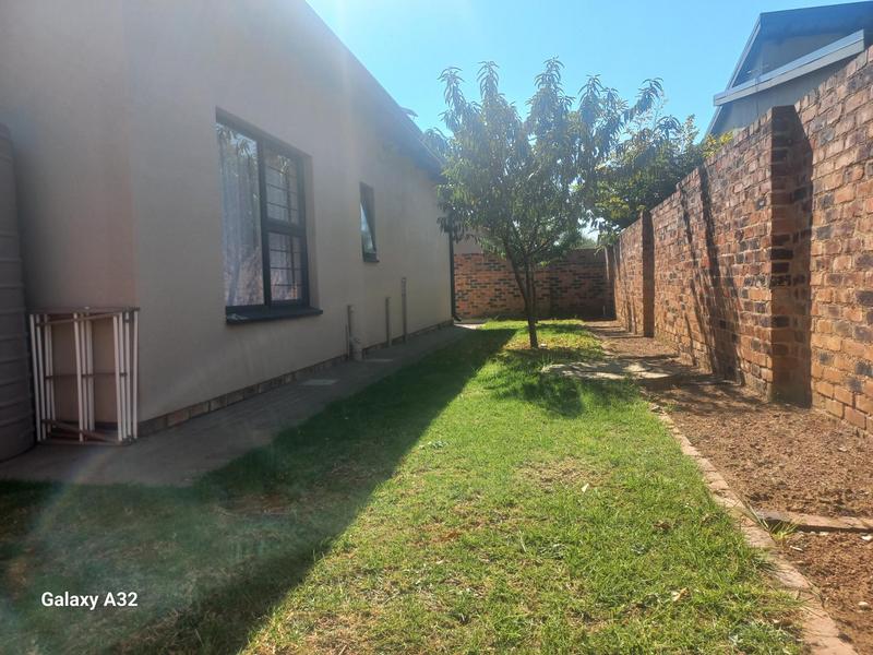 3 Bedroom Property for Sale in Brentwood Park Gauteng