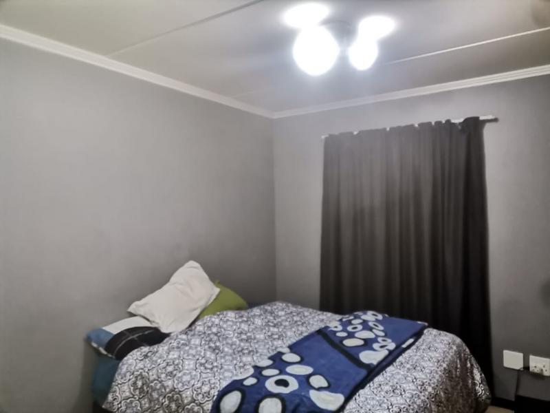 To Let 1 Bedroom Property for Rent in Summerfields Estate Gauteng