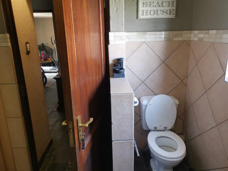 3 Bedroom Property for Sale in Knopjeslaagte Gauteng