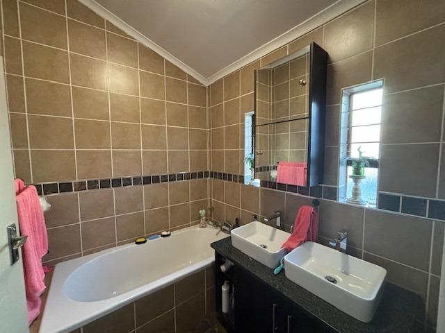3 Bedroom Property for Sale in Meyerton Central Gauteng