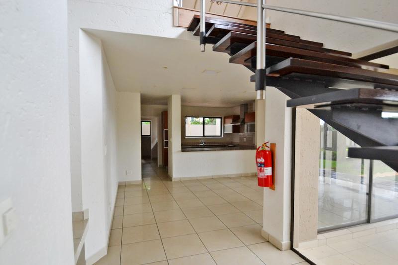 To Let 4 Bedroom Property for Rent in Woodmead Gauteng