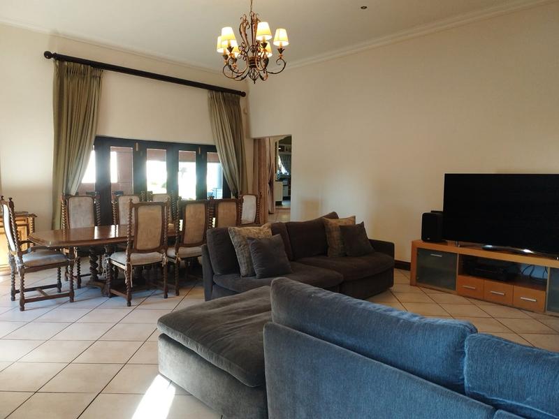 4 Bedroom Property for Sale in Featherbrooke Estate Gauteng