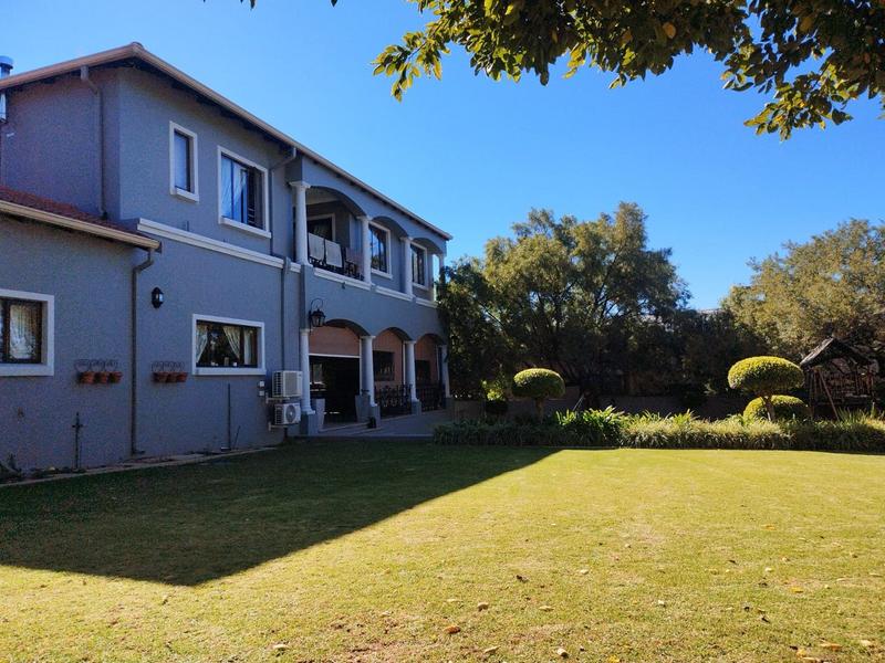 4 Bedroom Property for Sale in Featherbrooke Estate Gauteng