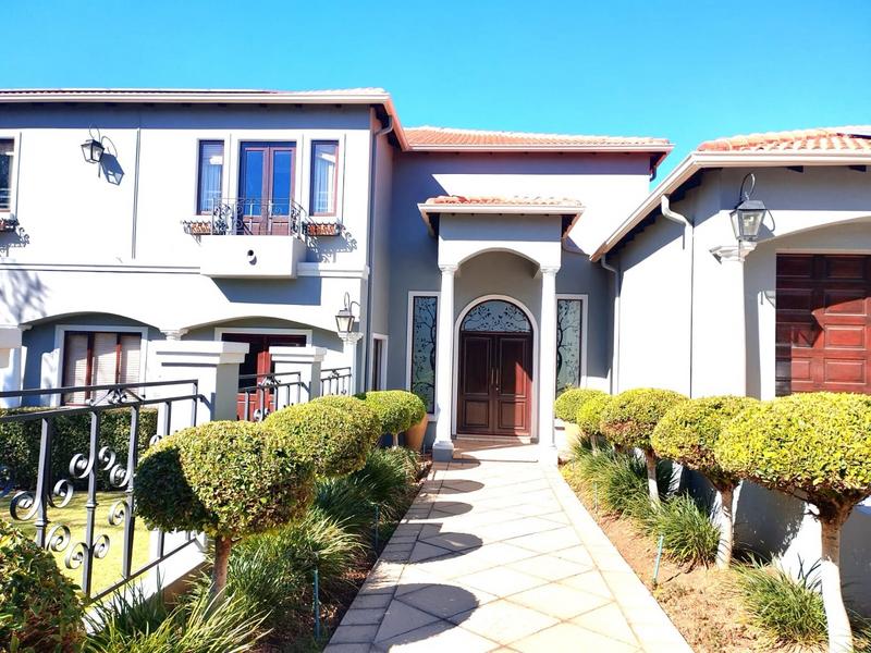 4 Bedroom Property for Sale in Featherbrooke Estate Gauteng