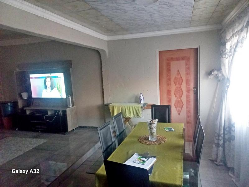 2 Bedroom Property for Sale in Maokeng Gauteng