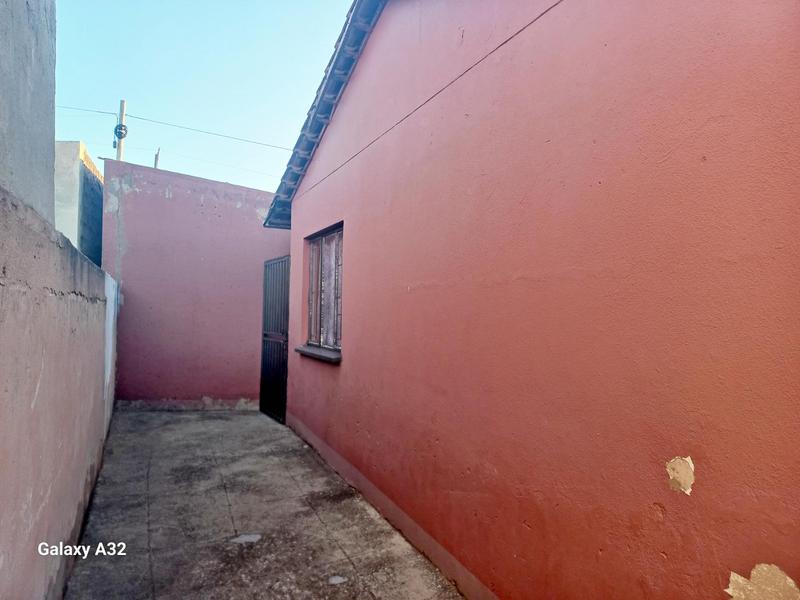 2 Bedroom Property for Sale in Maokeng Gauteng