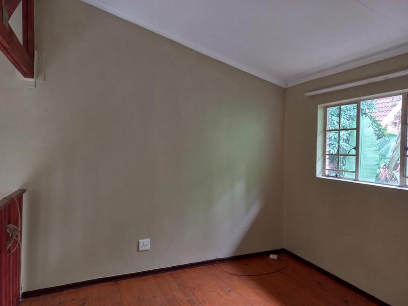 2 Bedroom Property for Sale in La Montagne Gauteng