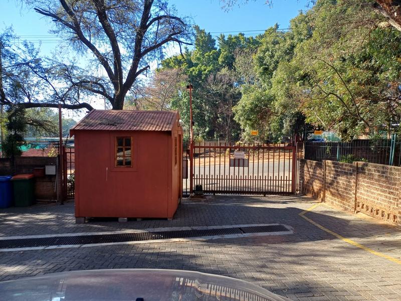 2 Bedroom Property for Sale in La Montagne Gauteng