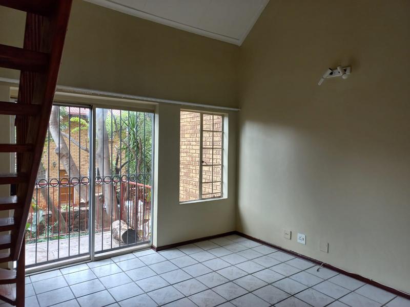 2 Bedroom Property for Sale in La Montagne Gauteng