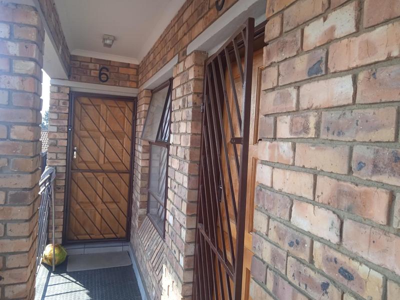 9 Bedroom Property for Sale in Olievenhoutbosch Gauteng