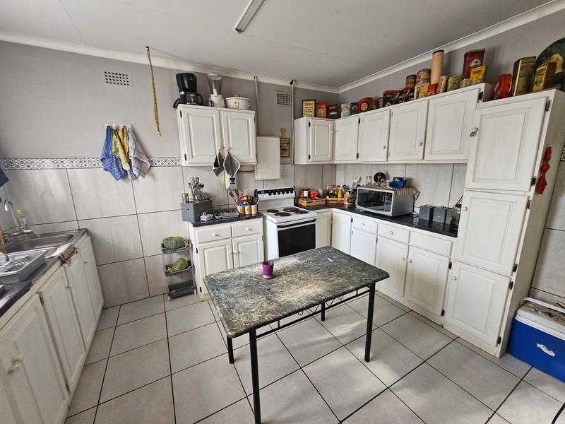 3 Bedroom Property for Sale in Vanderbijlpark Cw 6 Gauteng