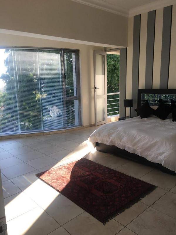 To Let 5 Bedroom Property for Rent in Waterkloof Ridge Gauteng