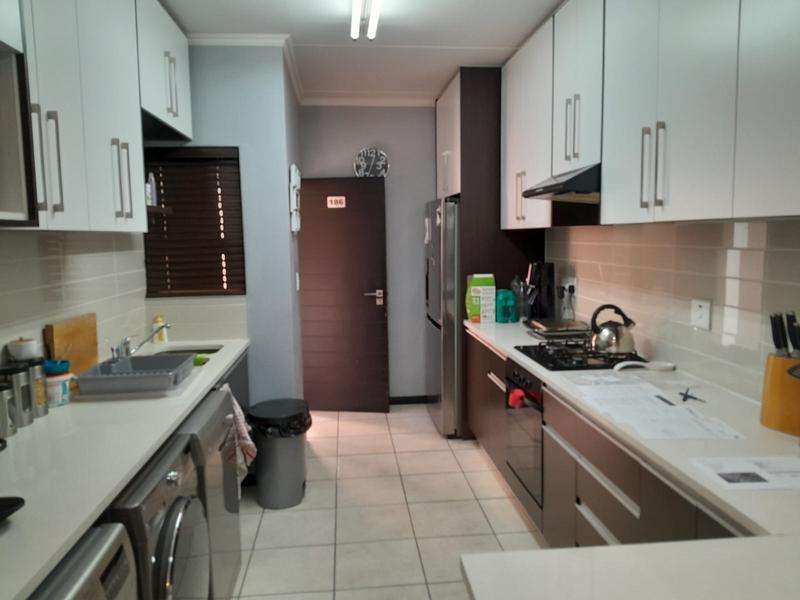 3 Bedroom Property for Sale in Greenstone Hill Gauteng