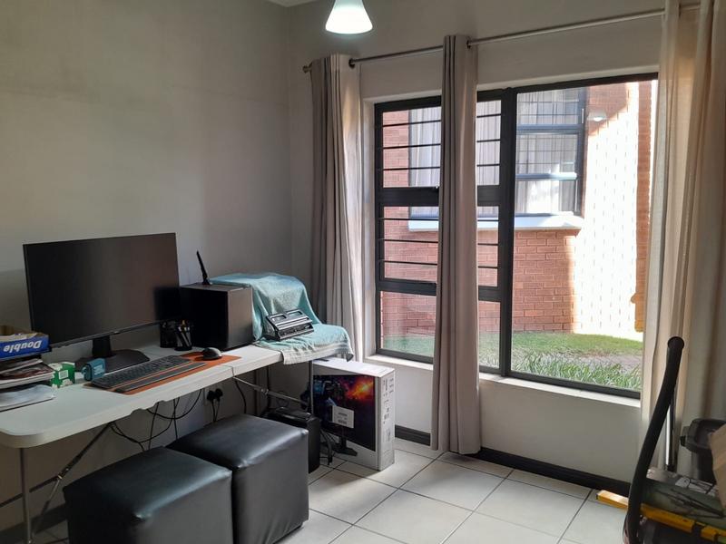 3 Bedroom Property for Sale in Greenstone Hill Gauteng