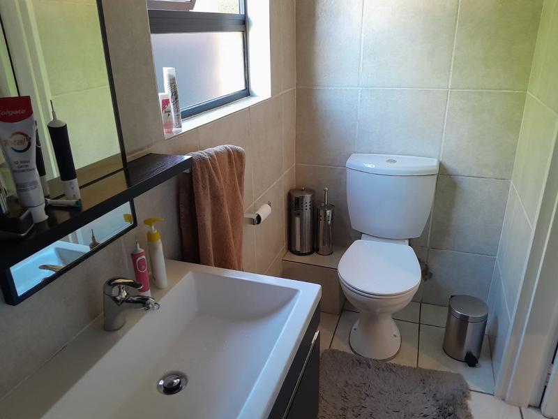 3 Bedroom Property for Sale in Greenstone Hill Gauteng