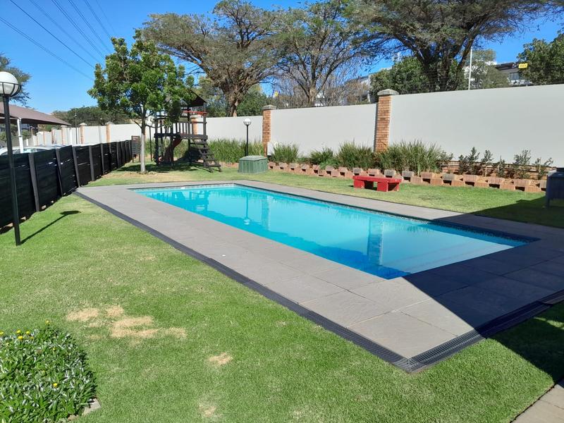 3 Bedroom Property for Sale in Greenstone Hill Gauteng