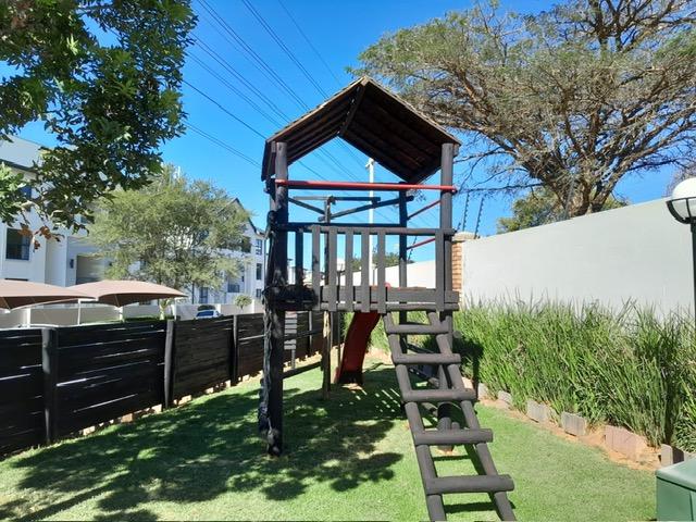 3 Bedroom Property for Sale in Greenstone Hill Gauteng