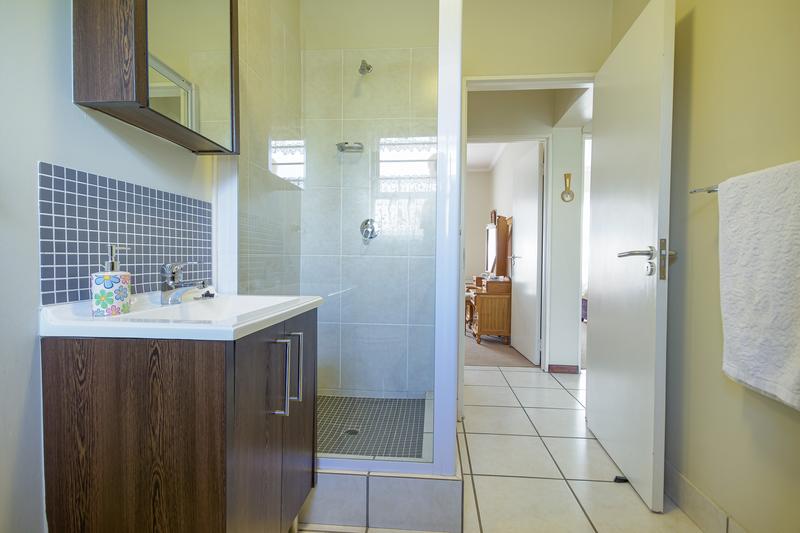 3 Bedroom Property for Sale in Broadacres Gauteng