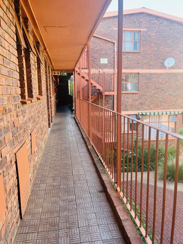 2 Bedroom Property for Sale in Pretoria North Gauteng