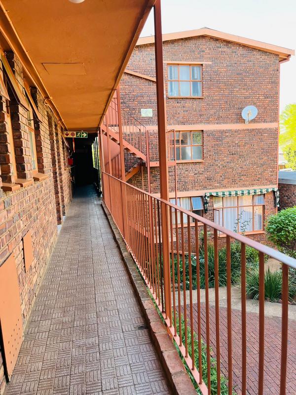 2 Bedroom Property for Sale in Pretoria North Gauteng