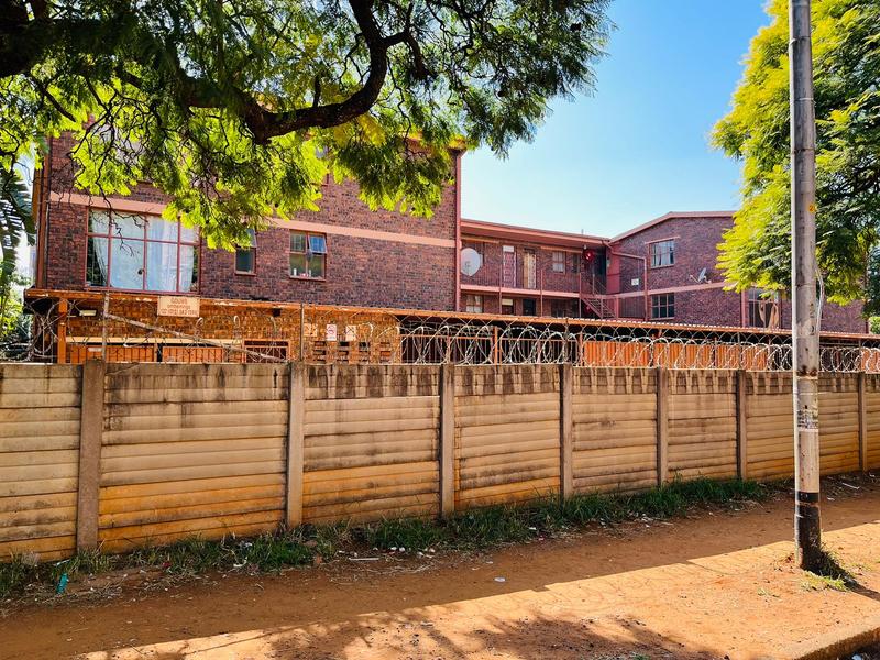 2 Bedroom Property for Sale in Pretoria North Gauteng