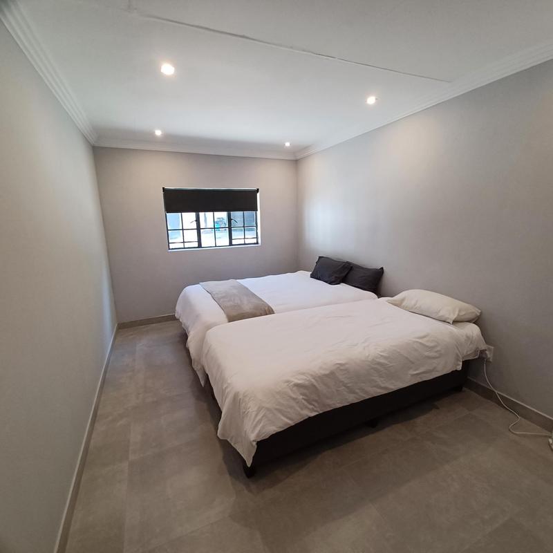 To Let 1 Bedroom Property for Rent in Houghton Estate Gauteng