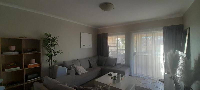 2 Bedroom Property for Sale in Raslouw A H Gauteng