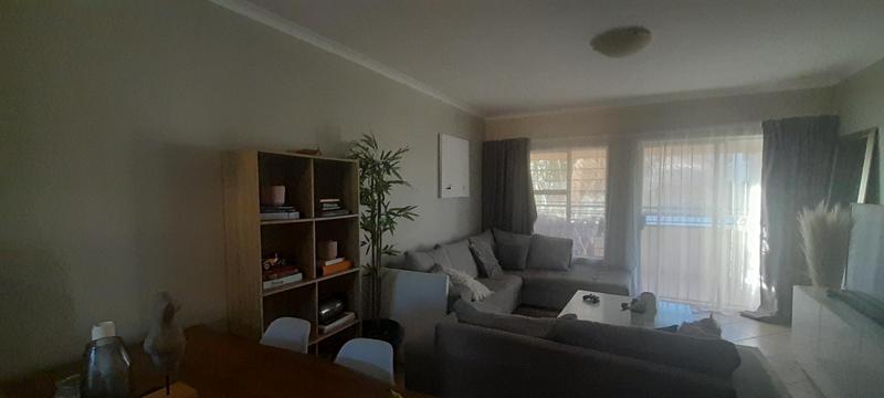 2 Bedroom Property for Sale in Raslouw A H Gauteng