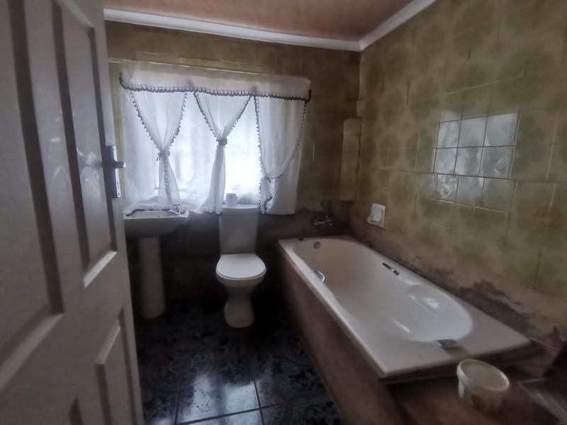 To Let 3 Bedroom Property for Rent in Daveyton Gauteng