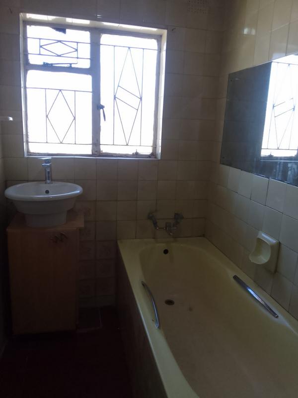 To Let 3 Bedroom Property for Rent in Sophiatown Gauteng