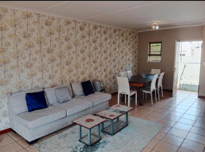 2 Bedroom Property for Sale in Fourways Gauteng