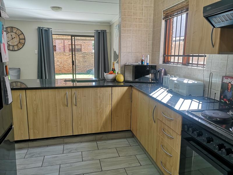 To Let 3 Bedroom Property for Rent in North Riding AH Gauteng