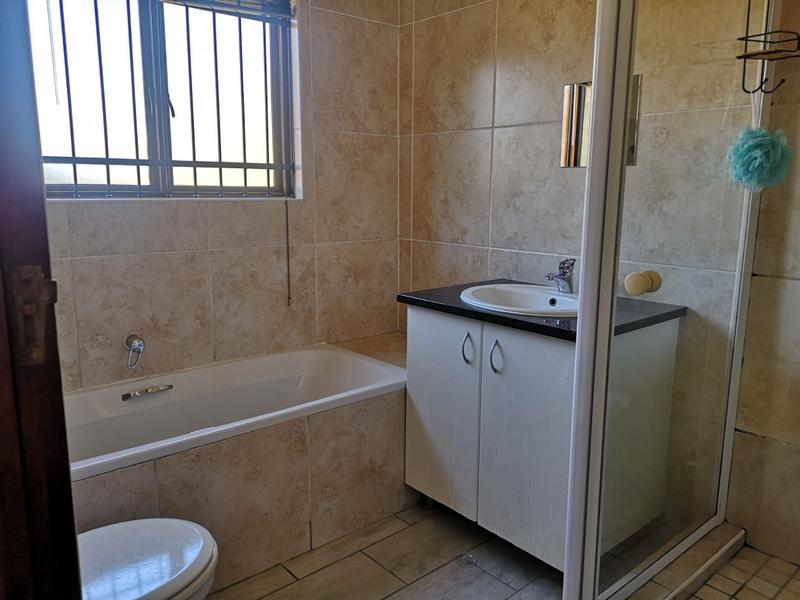 To Let 3 Bedroom Property for Rent in North Riding AH Gauteng