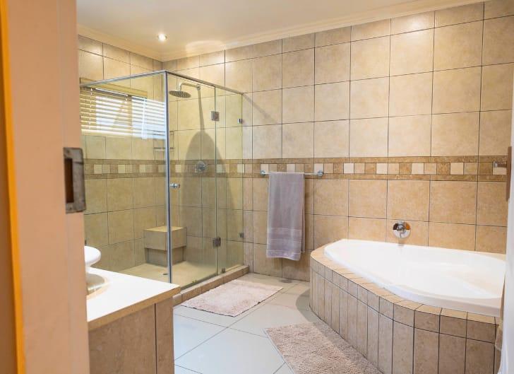 4 Bedroom Property for Sale in Bassonia Rock Gauteng