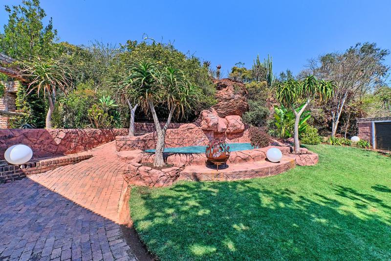 3 Bedroom Property for Sale in Protea Ridge Gauteng